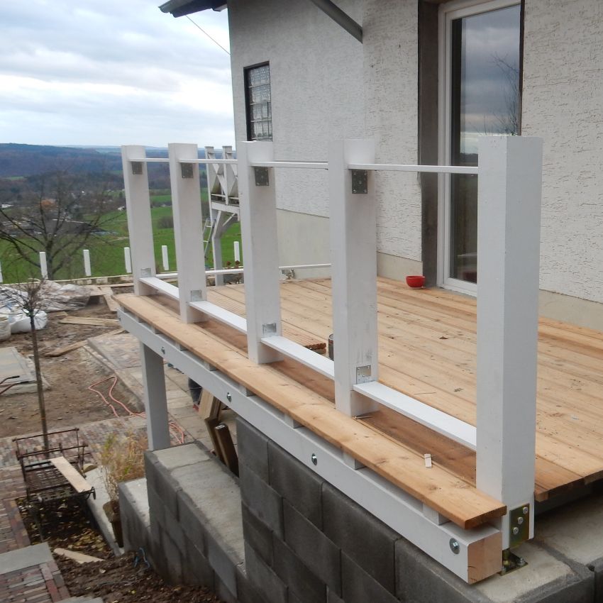 Bau eines Terassenzauns
